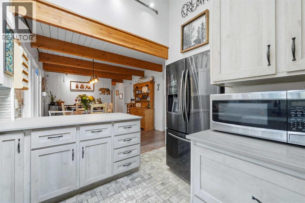 23 Redwood Meadows Drive, Rural Rocky View County, Alberta  T3Z 1A3 - Photo 15 - A2333778