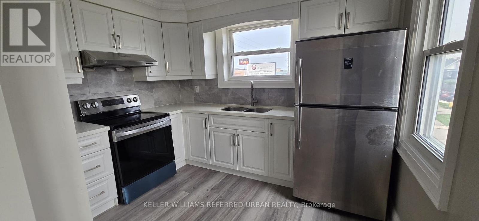399 King Street W, Oshawa (Vanier), Ontario  L1J 2K4 - Photo 3 - E13627614