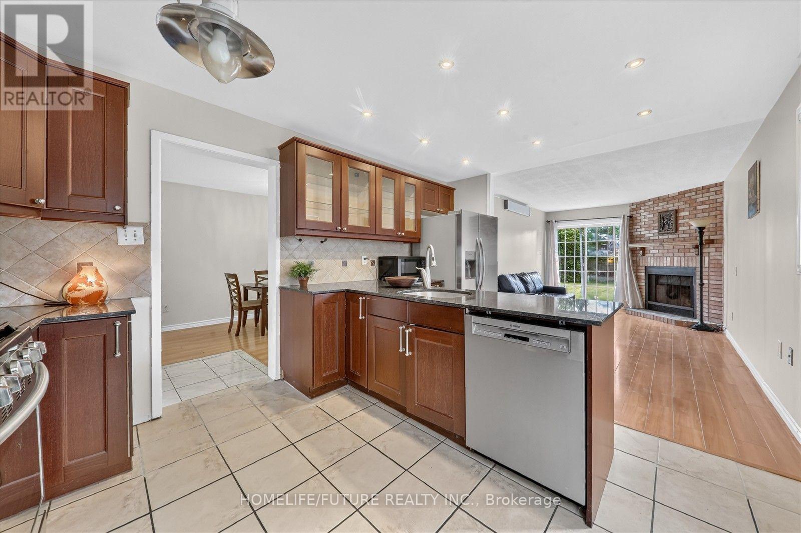 63 Chloe Crescent, Markham, Ontario  L3S 2H8 - Photo 15 - N13627606
