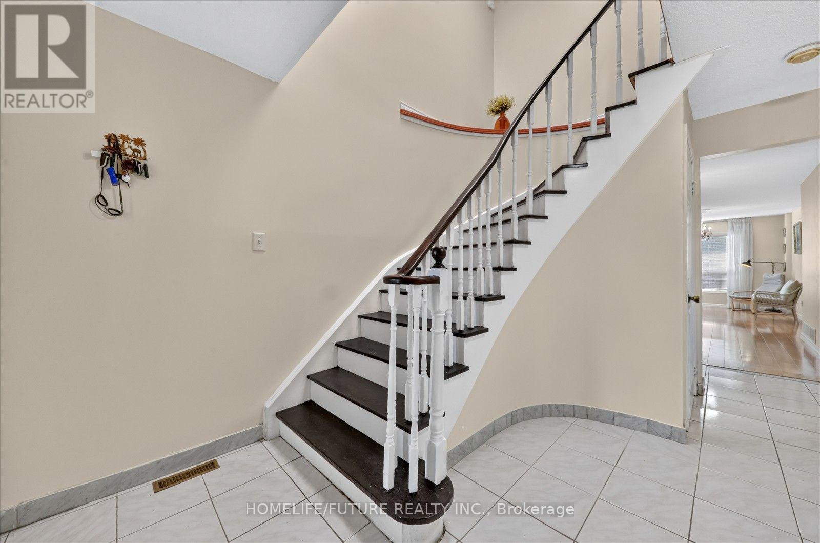 63 Chloe Crescent, Markham, Ontario  L3S 2H8 - Photo 8 - N13627606