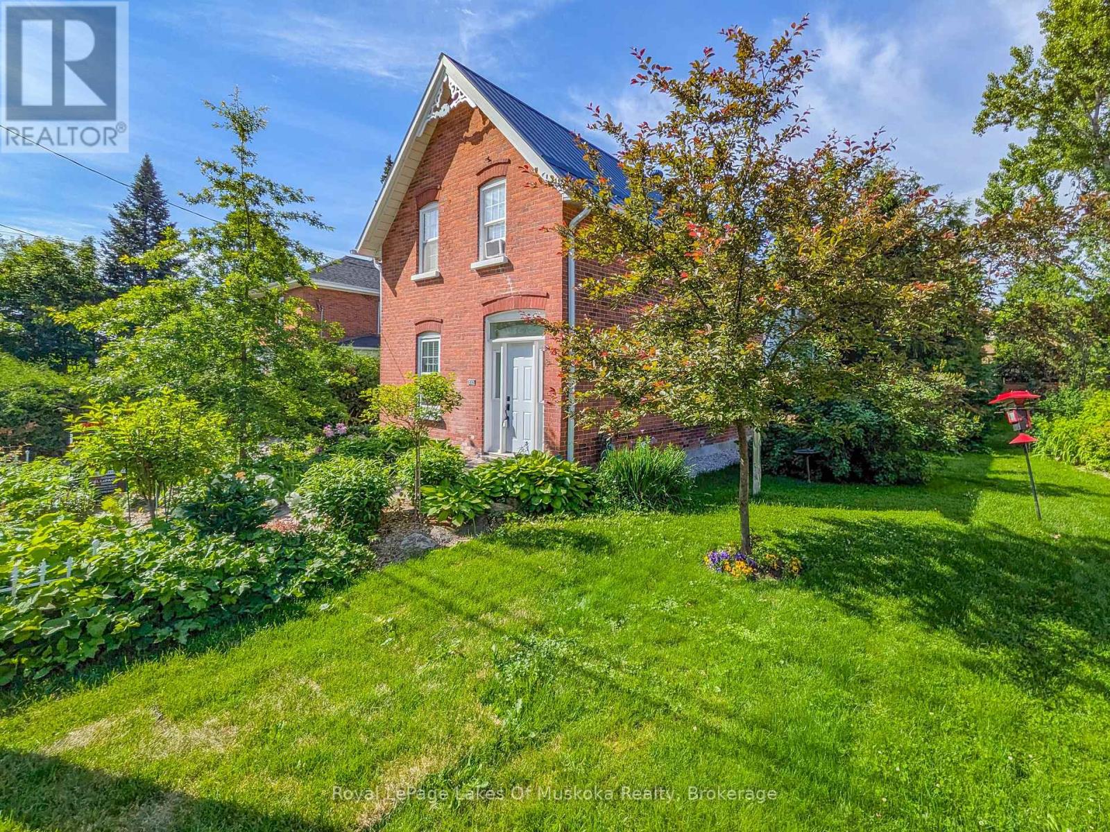 212 JAMES STREET, Bracebridge, Ontario