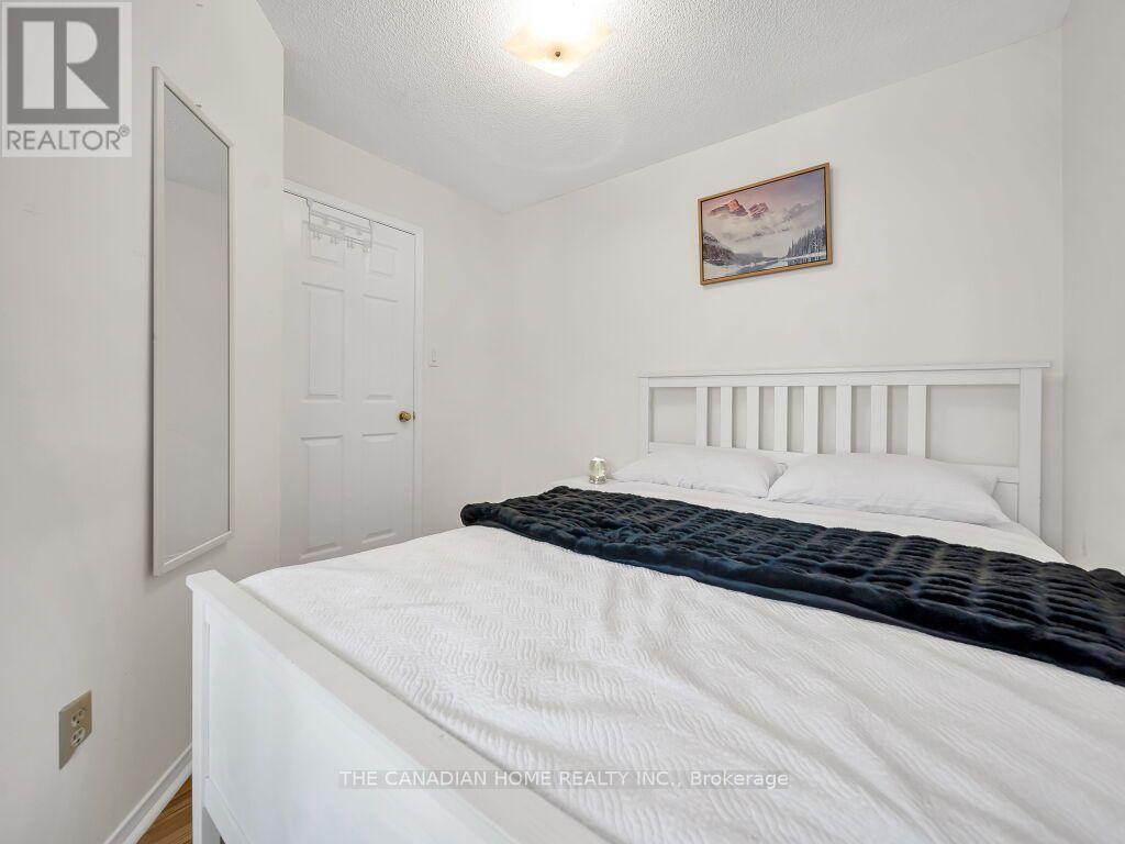 5244 Cinnamon Road, Mississauga, Ontario  L5V 1T3 - Photo 8 - W13590946
