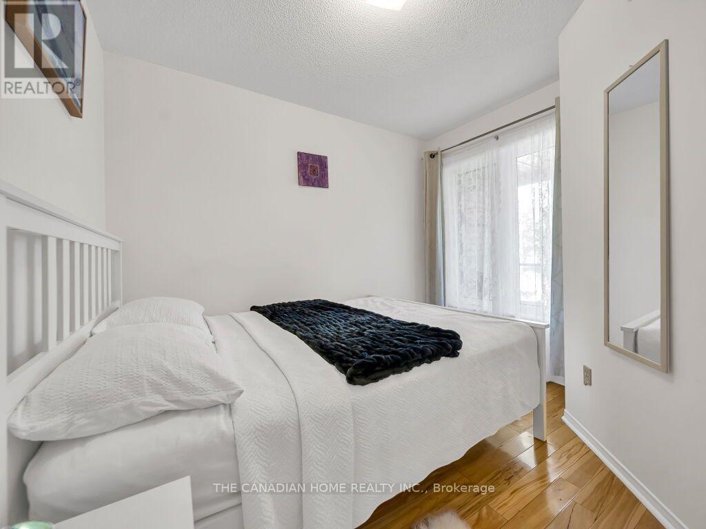 5244 Cinnamon Road, Mississauga, Ontario  L5V 1T3 - Photo 7 - W13590946