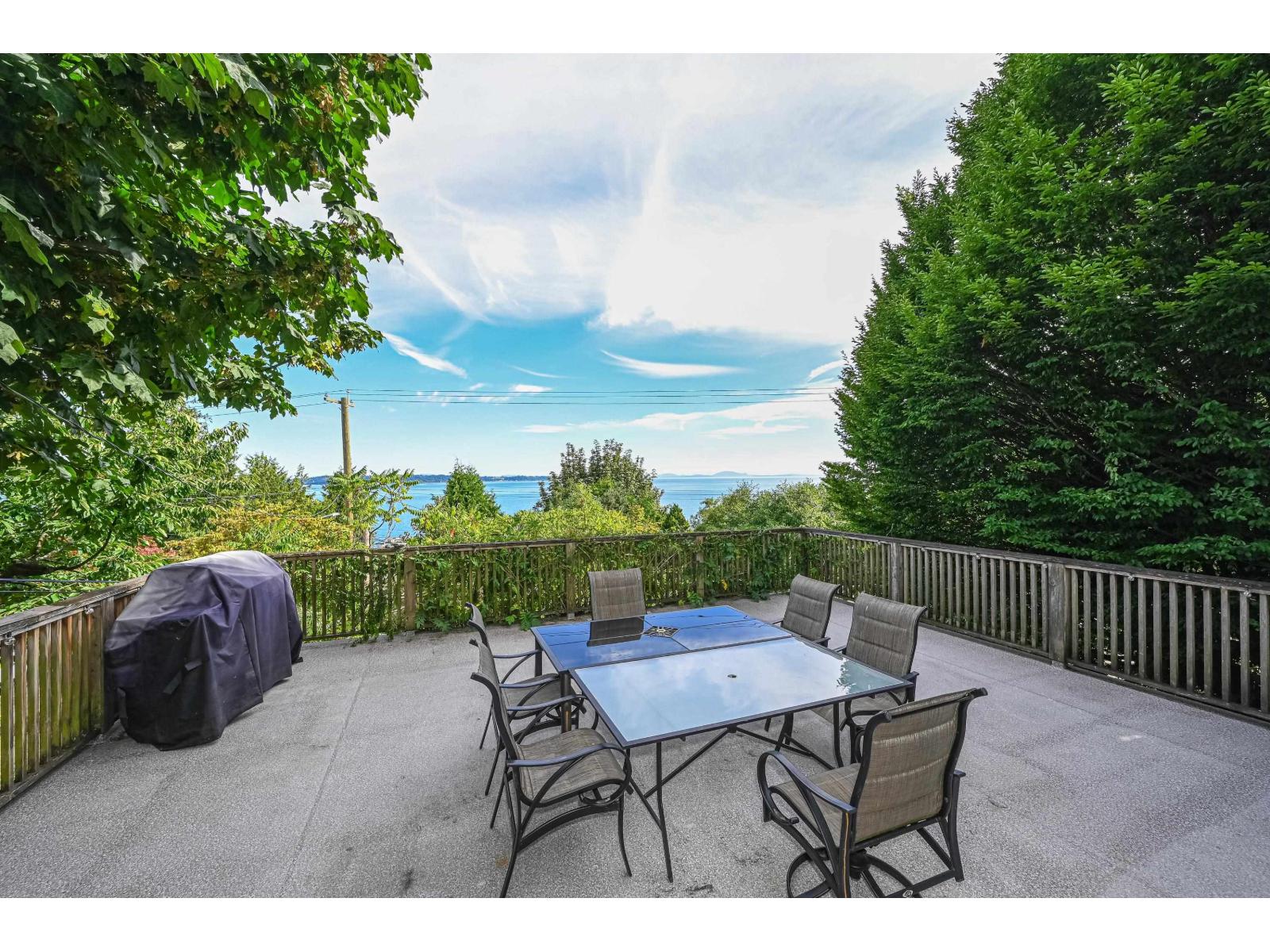 14249 Marine Drive, White Rock, British Columbia  V4B 1A9 - Photo 4 - R3151583