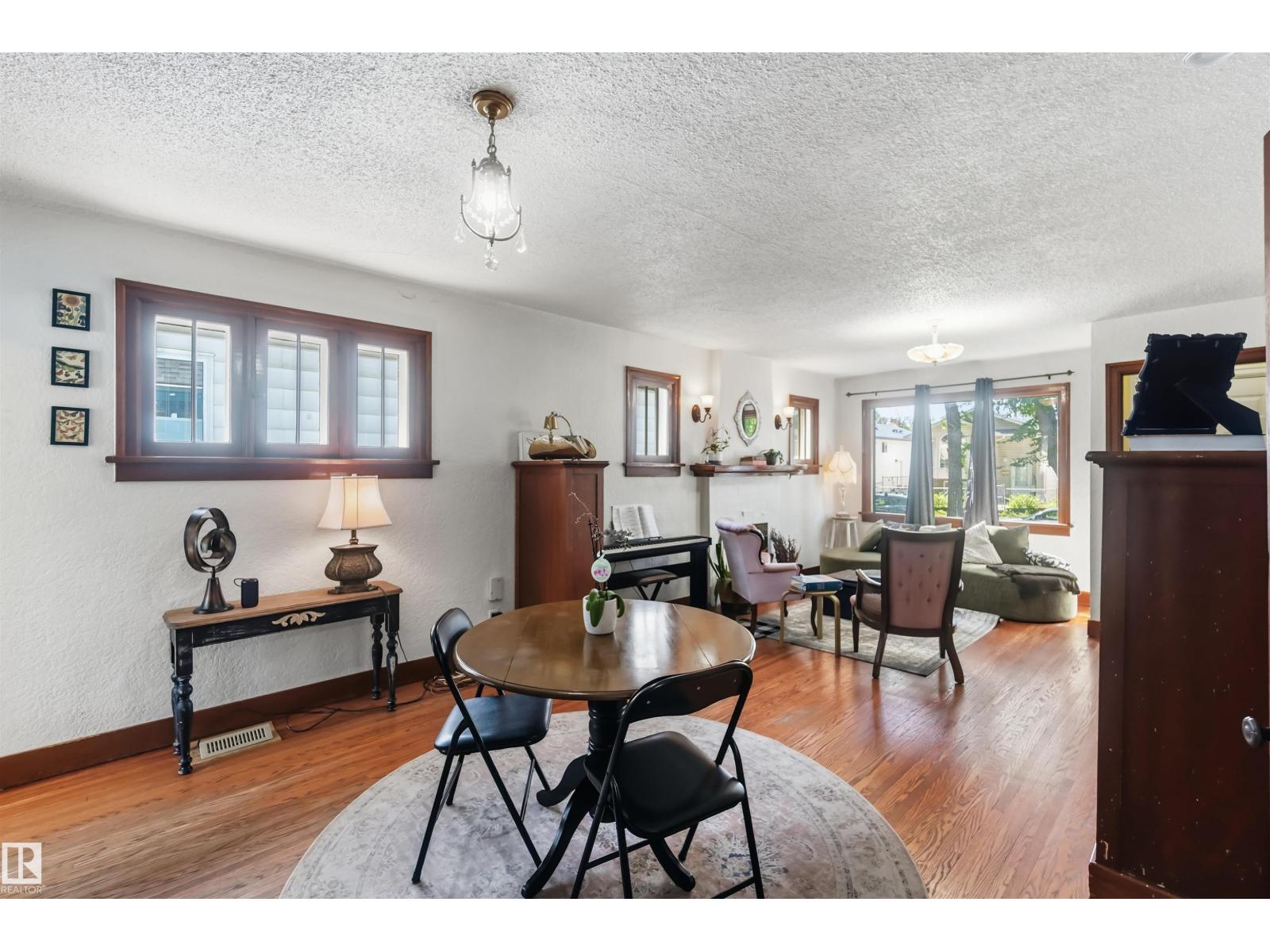 11343 96 St NW, Edmonton, Alberta  T5G 1T2 - Photo 6 - E4501698