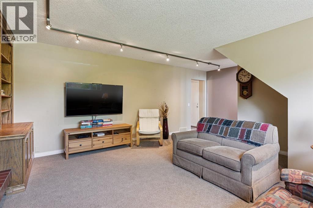 423 Canterbury Place SW, Calgary, Alberta  T2W 2B6 - Photo 25 - A2330191