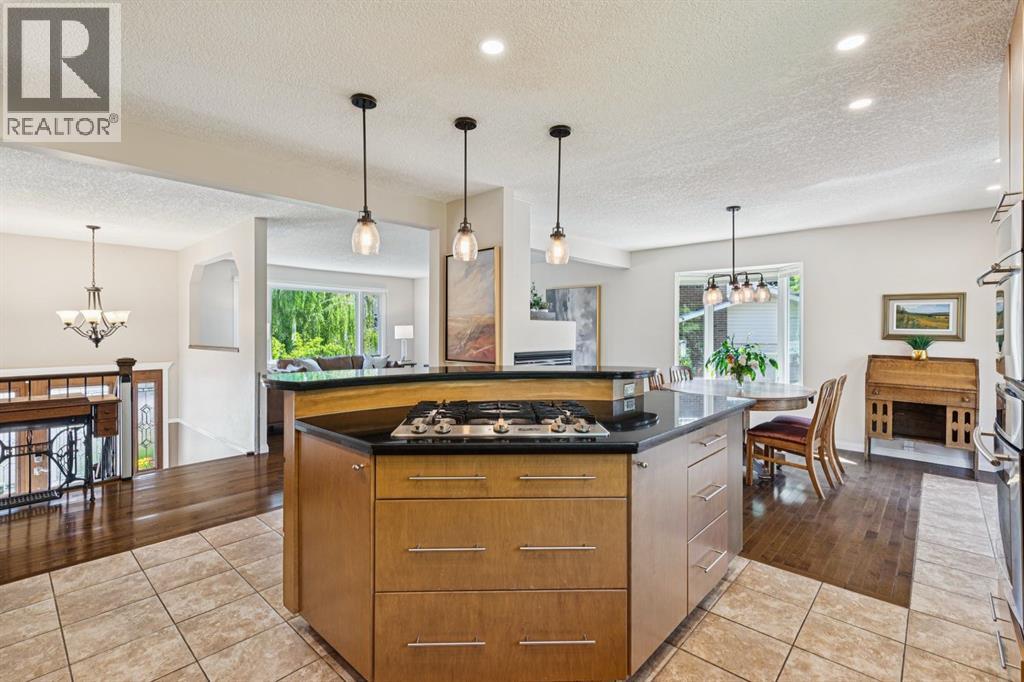 423 Canterbury Place SW, Calgary, Alberta  T2W 2B6 - Photo 6 - A2330191