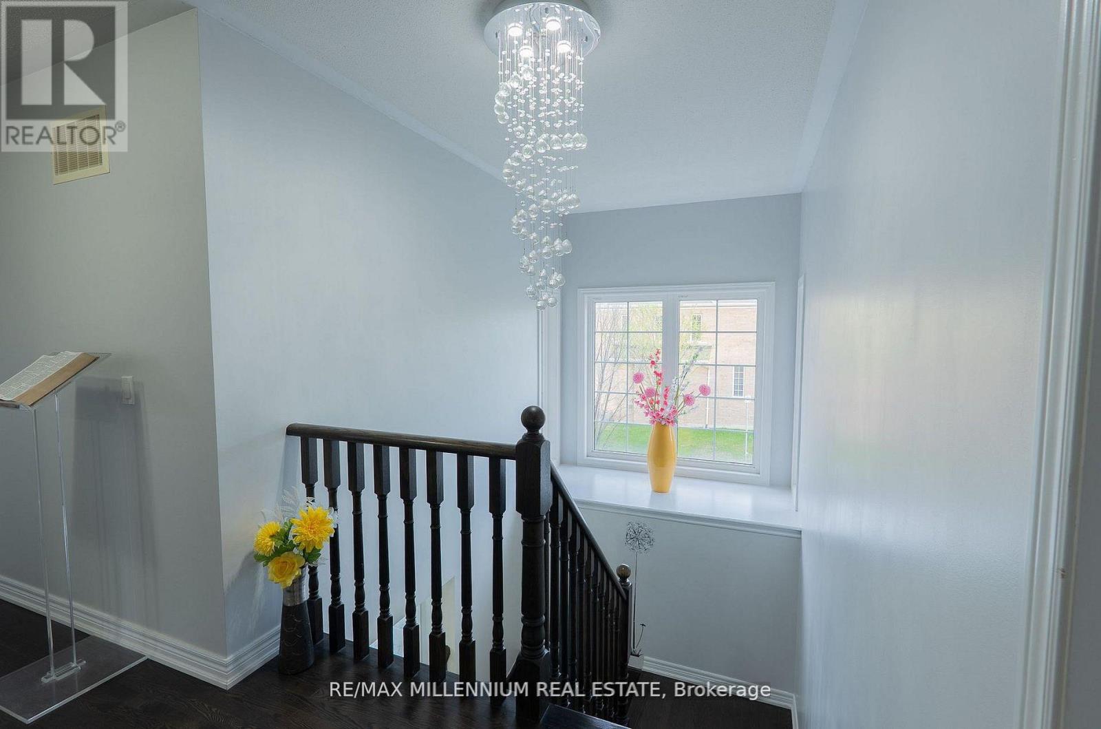 8 Zelda Road, Brampton, Ontario  L6R 0B3 - Photo 22 - W13627584