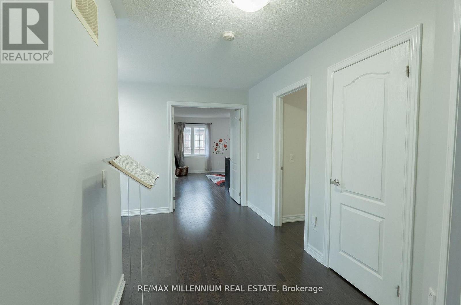 8 Zelda Road, Brampton, Ontario  L6R 0B3 - Photo 39 - W13627584
