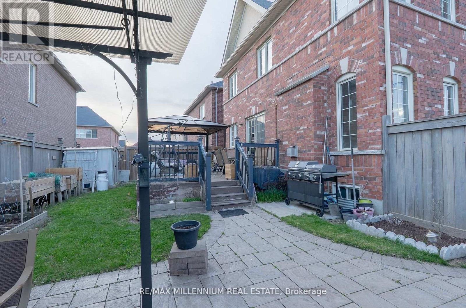 8 Zelda Road, Brampton, Ontario  L6R 0B3 - Photo 43 - W13627584