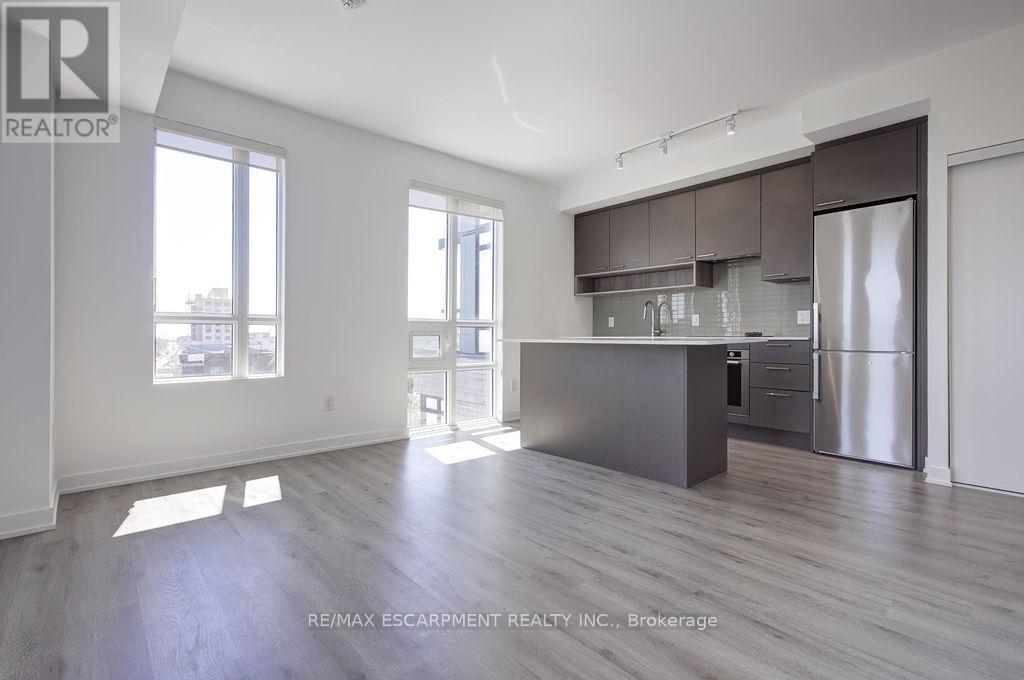 408 - 3005 Pine Glen Road, Oakville, Ontario  L6M 5P5 - Photo 3 - W13627628
