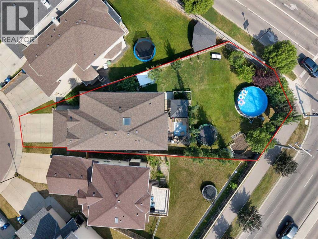 134 Channelside Cove SW, Airdrie, Alberta  T4B 3J1 - Photo 2 - A2332776
