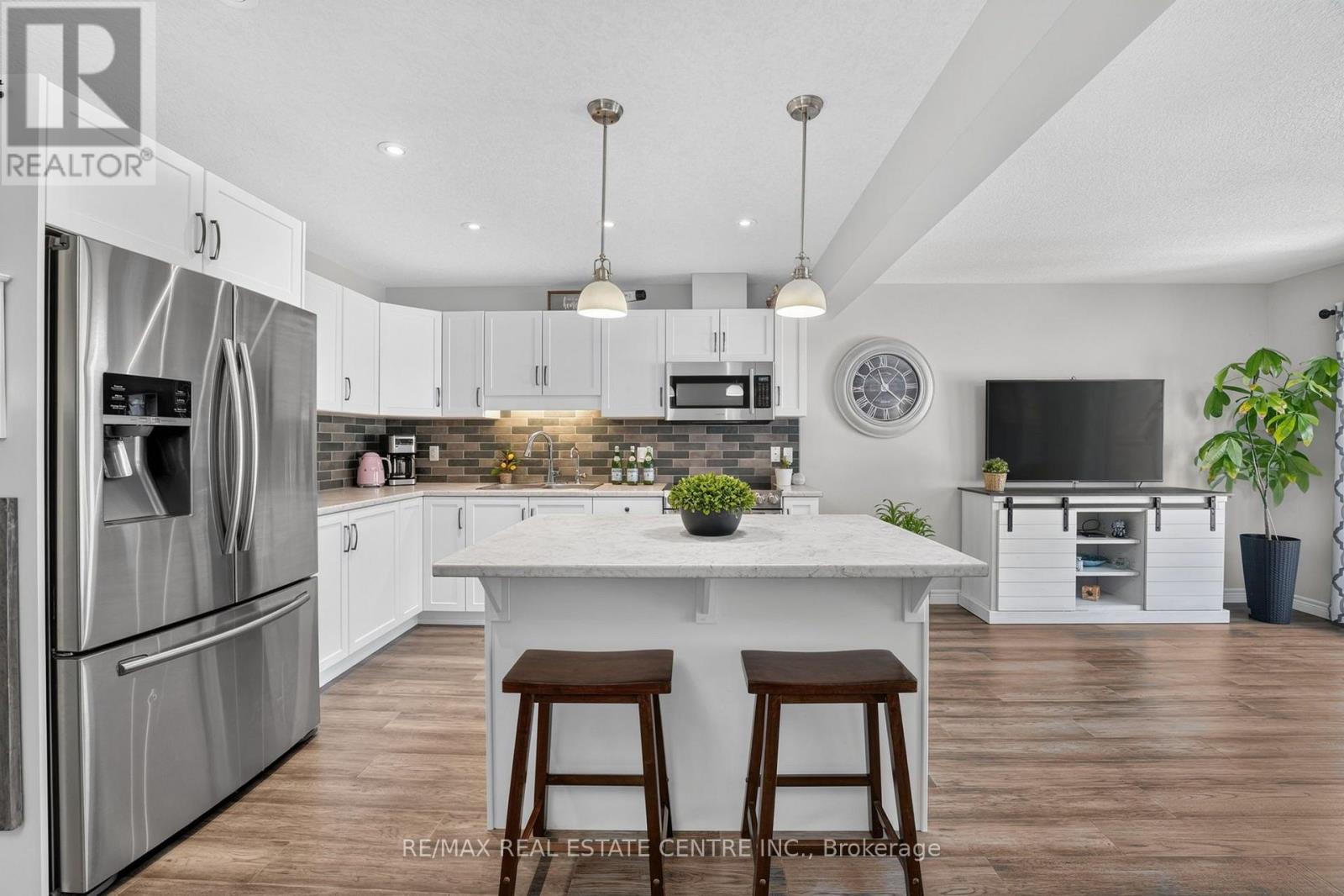 25 Lawson Street, East Luther Grand Valley, Ontario L9W 7P1 - Photo 6 - X13627558
