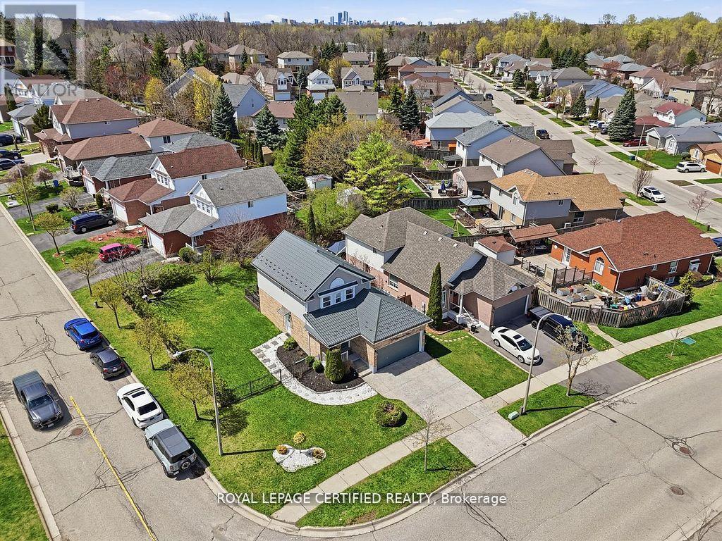 209 Briarmeadow Drive, Kitchener, Ontario  N2A 4C5 - Photo 4 - X13627622