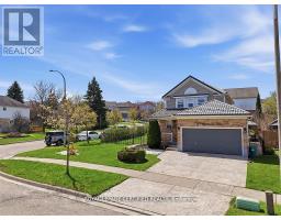 209 BRIARMEADOW DRIVE, Kitchener, Ontario