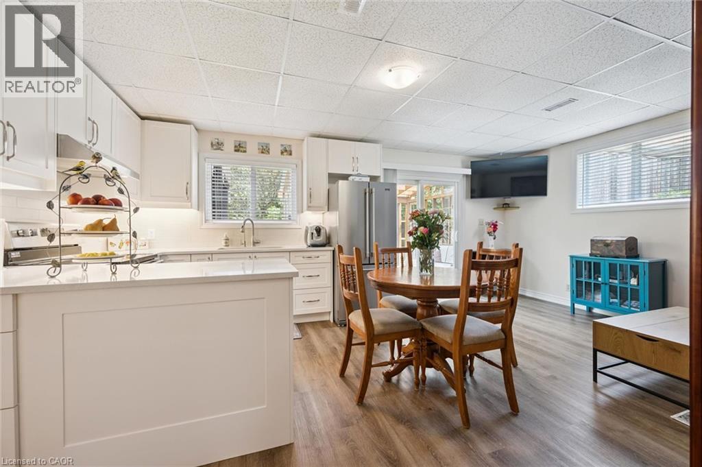8 Perin Place, Kitchener, Ontario  N2P 1L5 - Photo 30 - 40850357