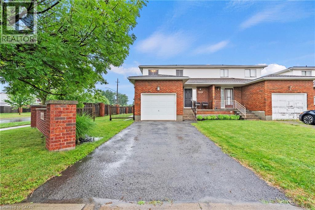 7583 Monastery Drive, Niagara Falls, Ontario  L2H 3A7 - Photo 2 - 40850750