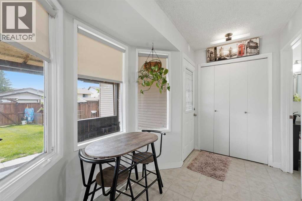 17 Abberfield Crescent NE, Calgary, Alberta  T2A 6P4 - Photo 11 - A2322814