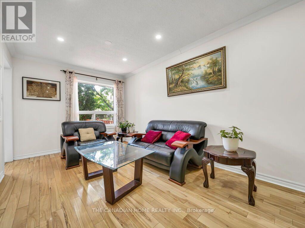 5244 Cinnamon Road, Mississauga, Ontario  L5V 1T3 - Photo 12 - W13590946