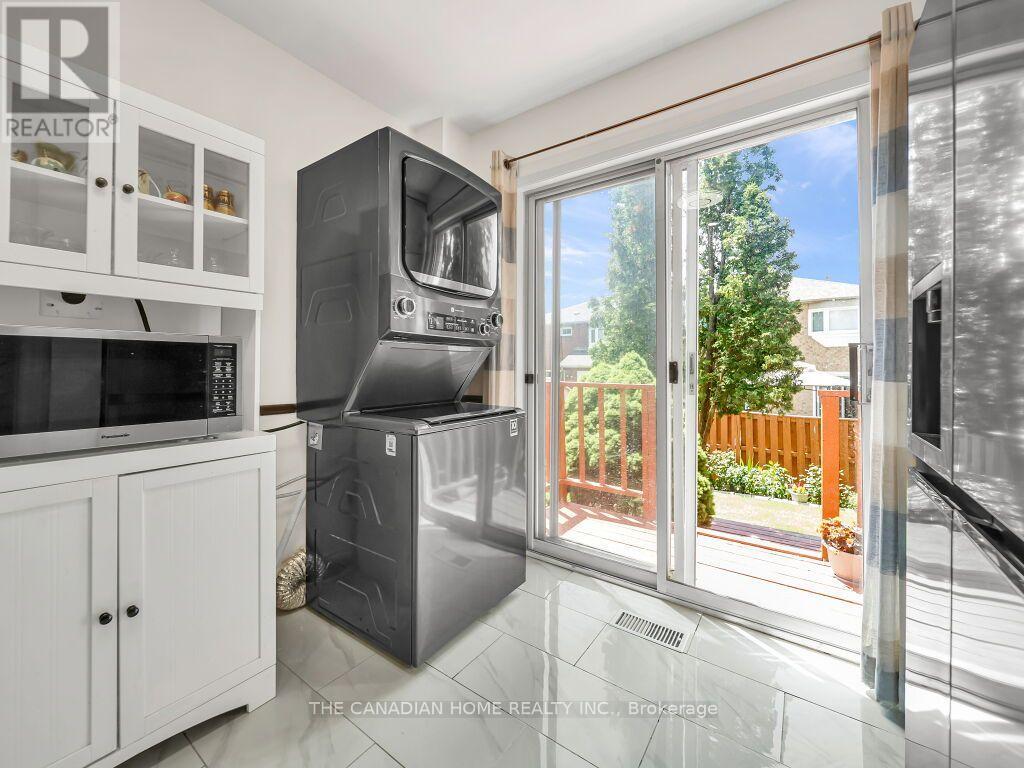 5244 Cinnamon Road, Mississauga, Ontario  L5V 1T3 - Photo 15 - W13590946