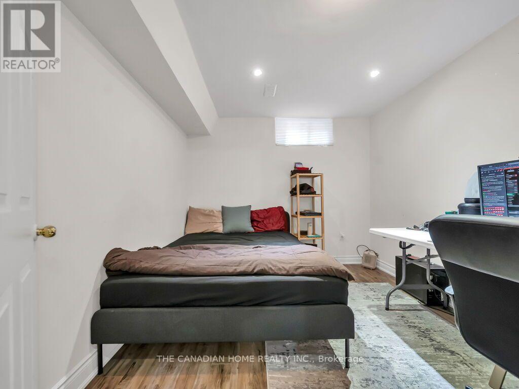 5244 Cinnamon Road, Mississauga, Ontario  L5V 1T3 - Photo 33 - W13590946