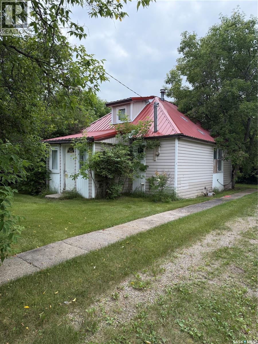 301 Elizabeth STREET, Stockholm, Saskatchewan