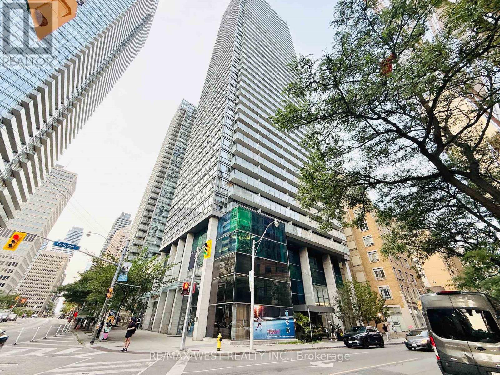 1203 - 38 GRENVILLE STREET, Toronto, Ontario