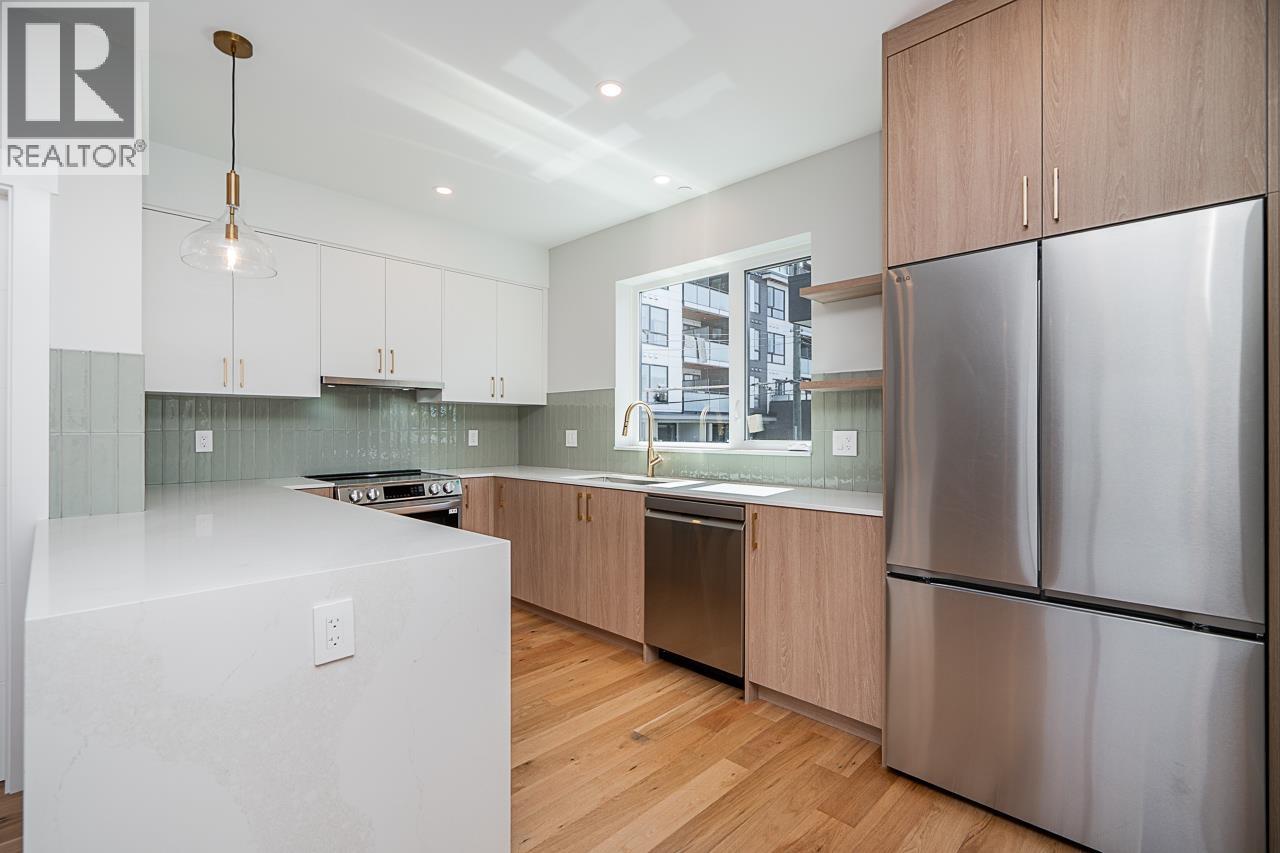 3 676 E 22nd Avenue, Vancouver, British Columbia  V5V 1V4 - Photo 3 - R3151759