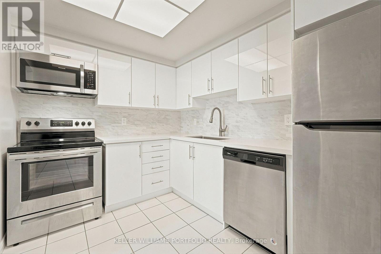605 - 135 Hillcrest Avenue, Mississauga, Ontario  L5B 4B1 - Photo 14 - W13627662