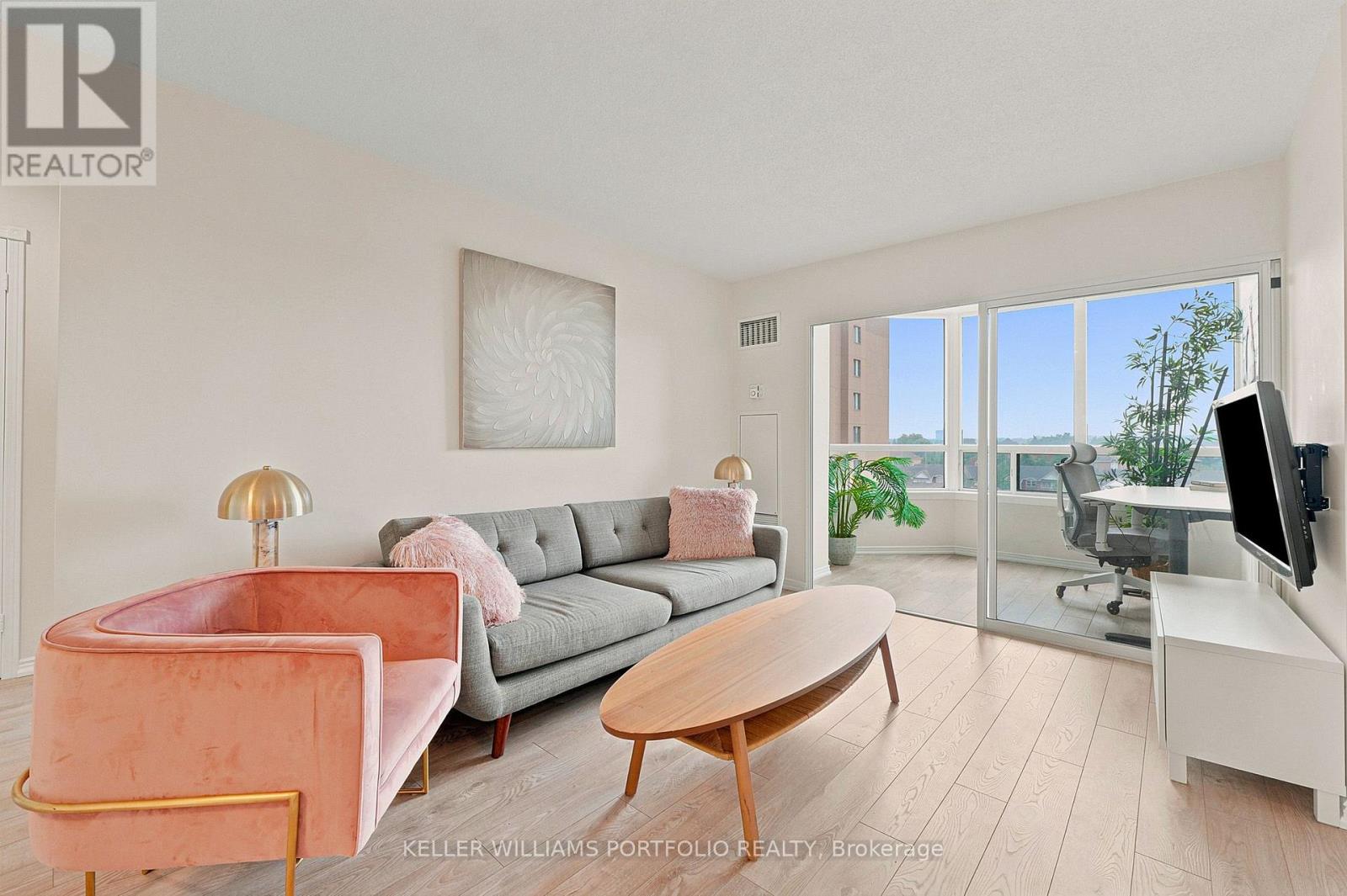 605 - 135 Hillcrest Avenue, Mississauga, Ontario  L5B 4B1 - Photo 21 - W13627662
