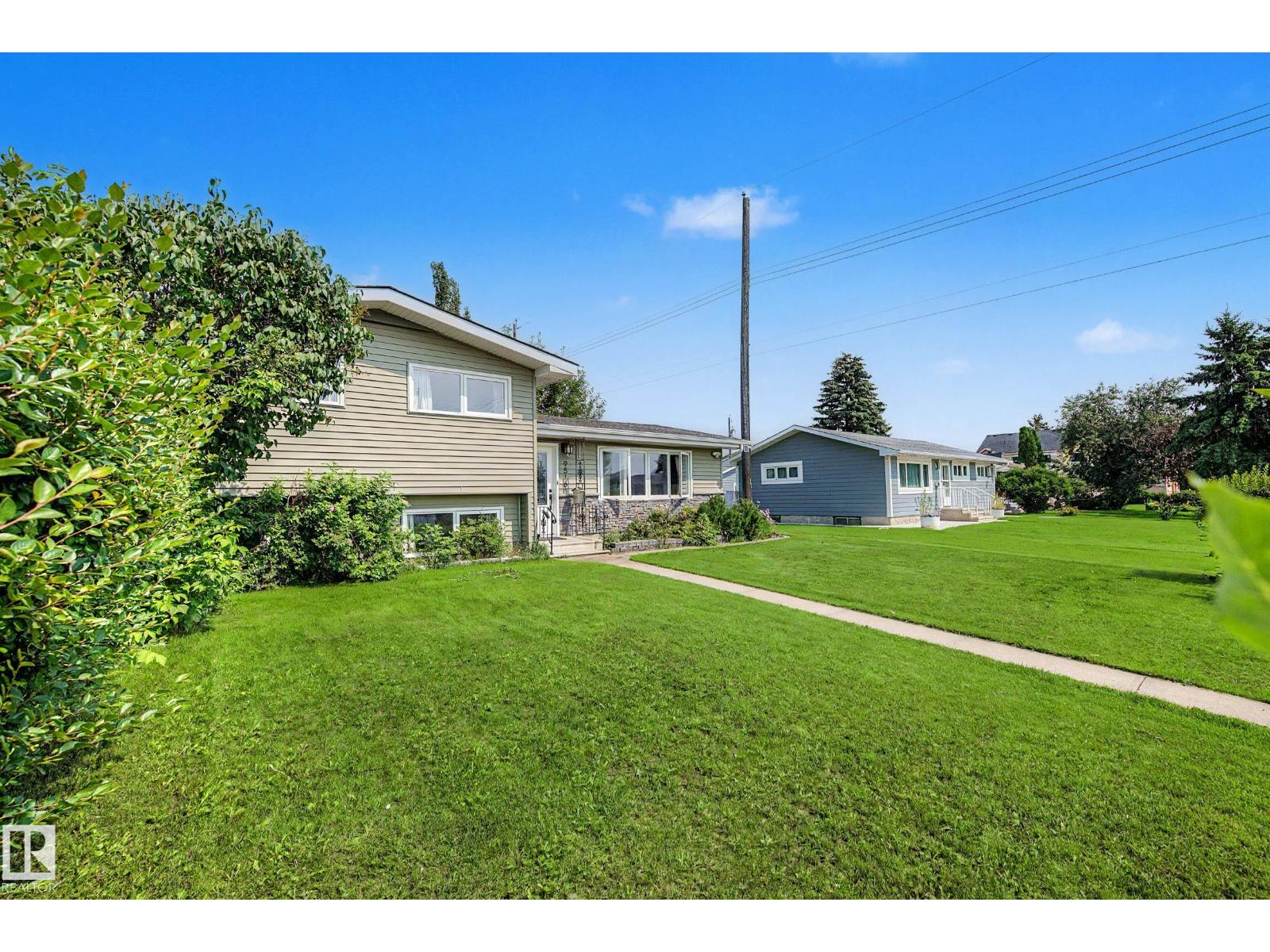 9516 129a Av NW, Edmonton, Alberta  T5E 0N8 - Photo 2 - E4501703