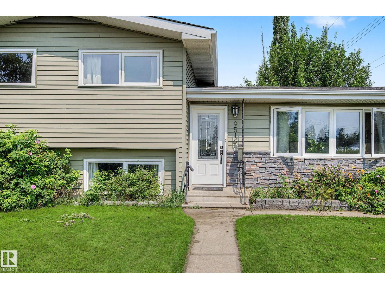 9516 129a Av NW, Edmonton, Alberta  T5E 0N8 - Photo 4 - E4501703