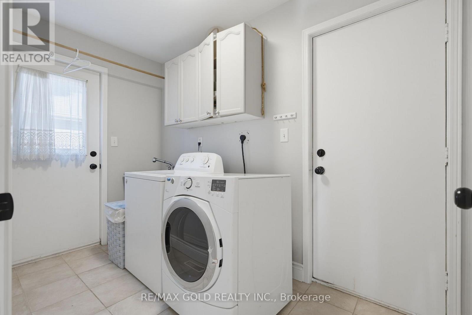 38 Silverbirch Place, Whitby, Ontario  L1R 1X6 - Photo 20 - E13623388