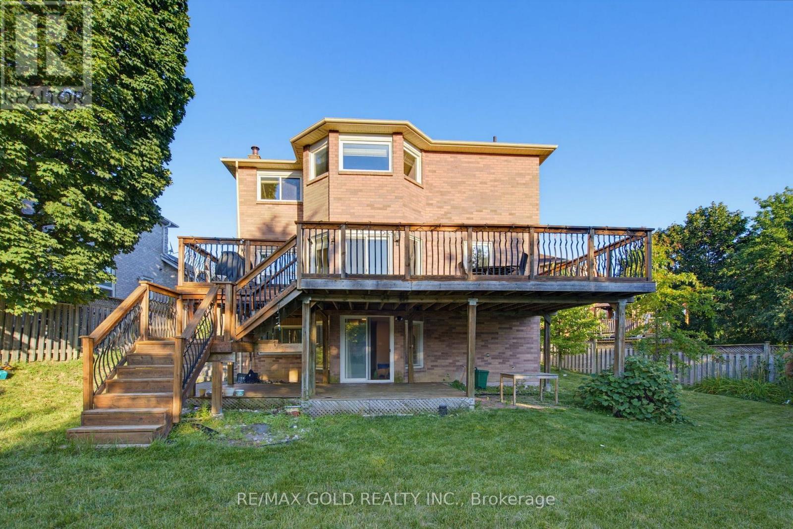 38 Silverbirch Place, Whitby, Ontario  L1R 1X6 - Photo 43 - E13623388