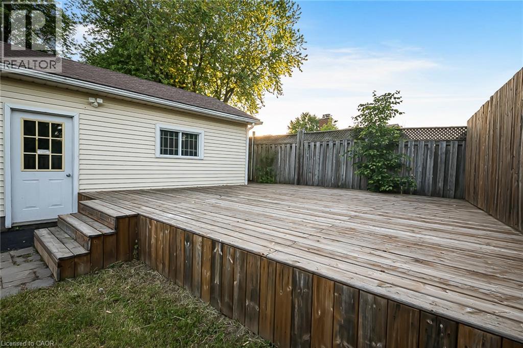 124 Dunsmere Drive, Kitchener, Ontario  N2E 1V7 - Photo 40 - 40836812