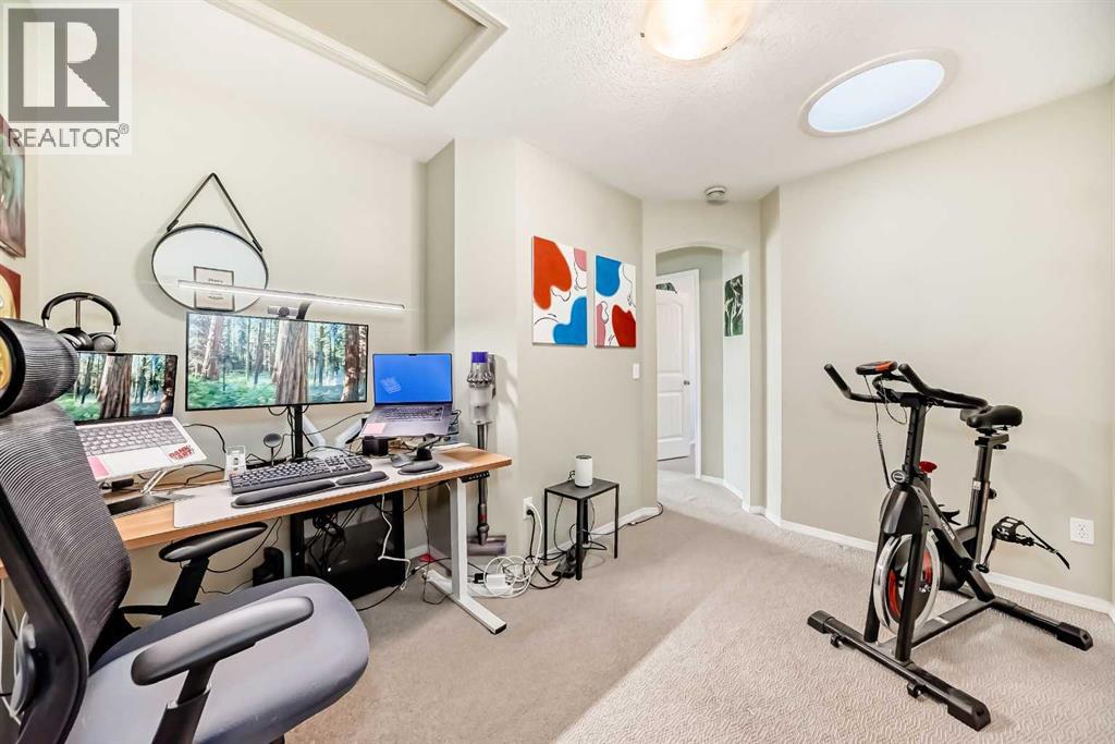 205, 20 Panatella Landing NW, Calgary, Alberta T3K 0K8 - Photo 13 - A2309288