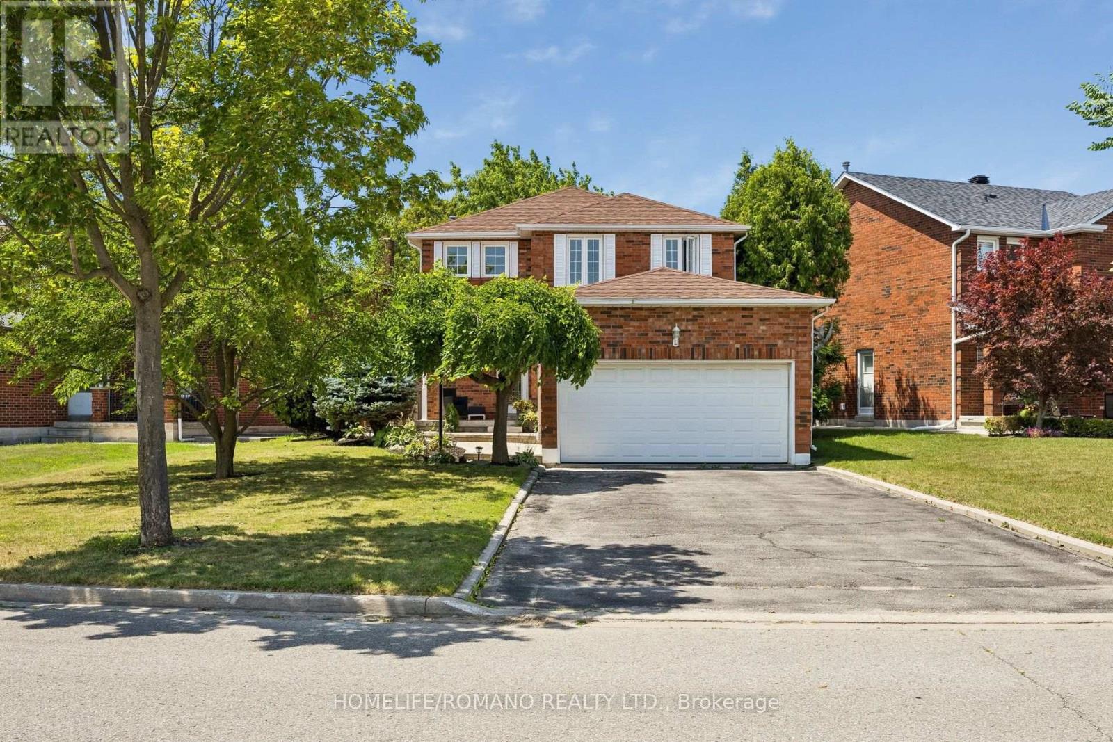 54 LINKS ROAD, Vaughan, Ontario
