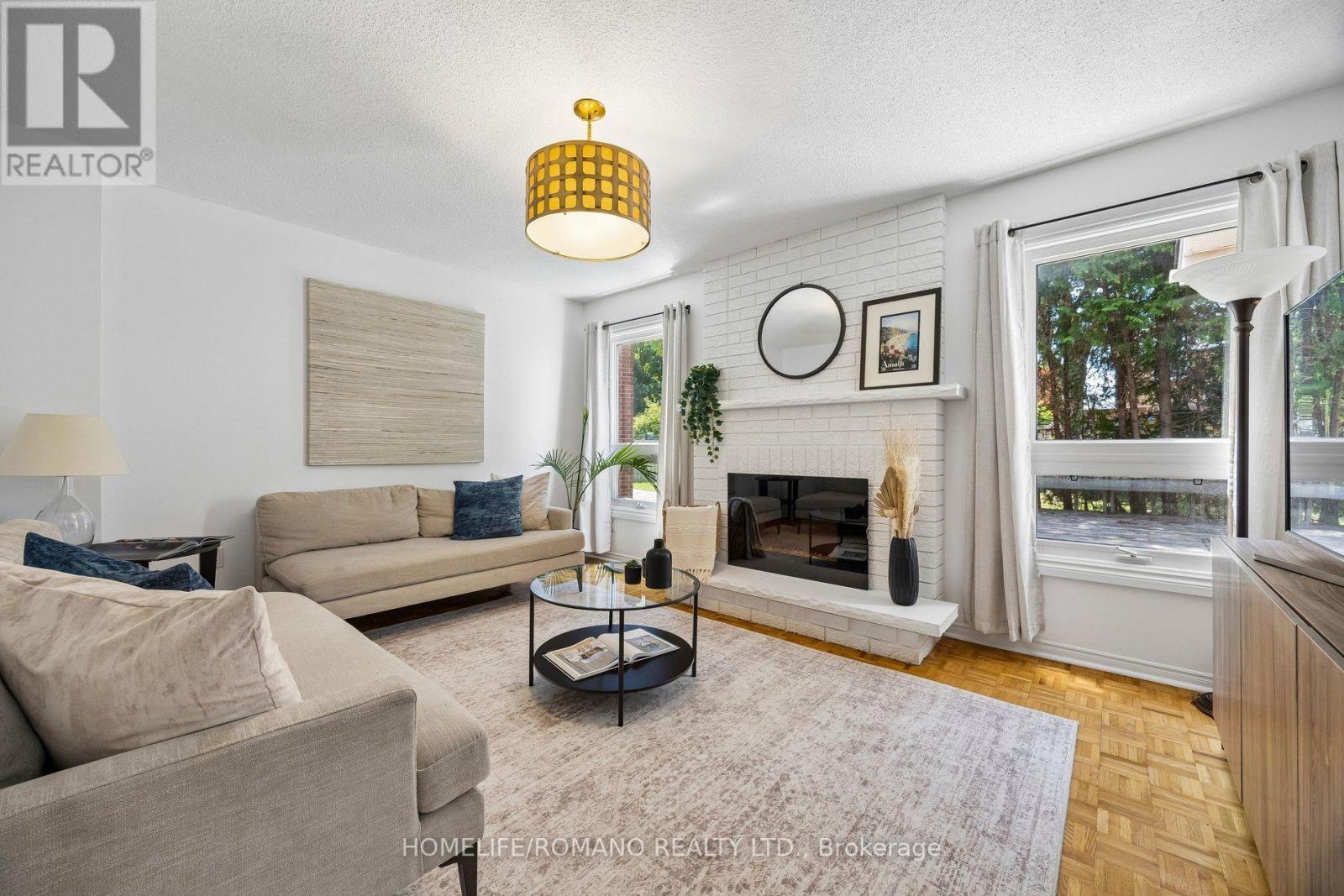 54 Links Road, Vaughan, Ontario  L6A 1L4 - Photo 12 - N13627682