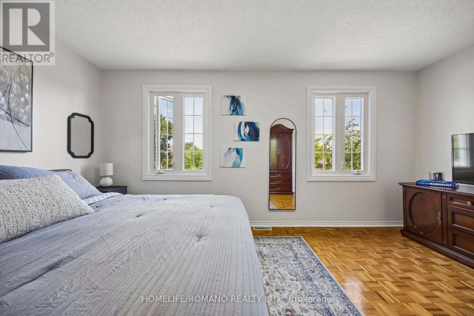 54 Links Road, Vaughan, Ontario  L6A 1L4 - Photo 18 - N13627682