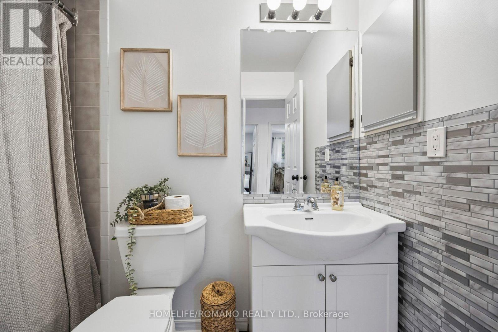 54 Links Road, Vaughan, Ontario  L6A 1L4 - Photo 26 - N13627682