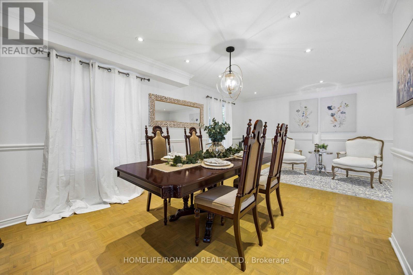 54 Links Road, Vaughan, Ontario  L6A 1L4 - Photo 8 - N13627682