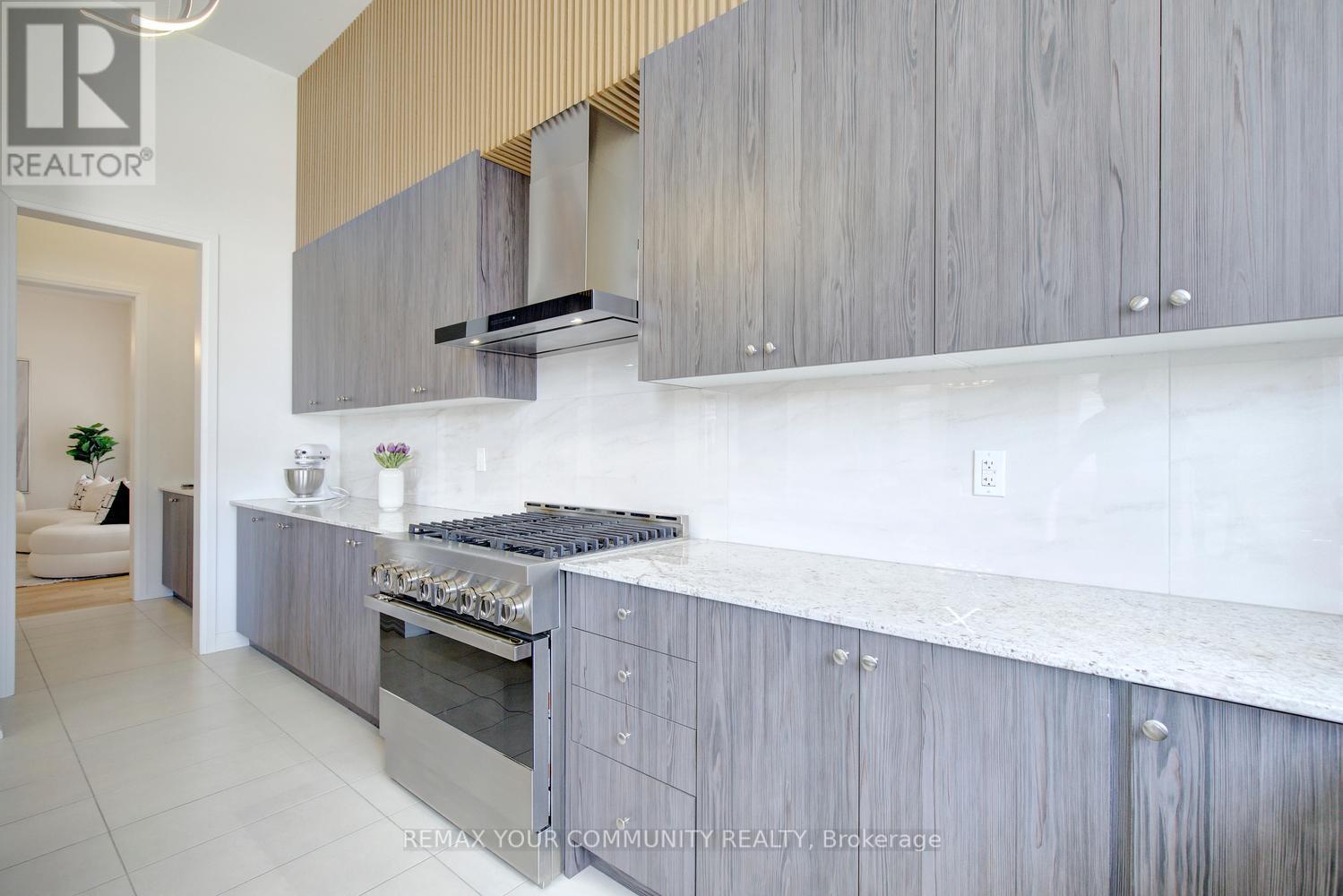 96 Bond Crescent, Richmond Hill, Ontario  L4E 3K7 - Photo 22 - N13627710