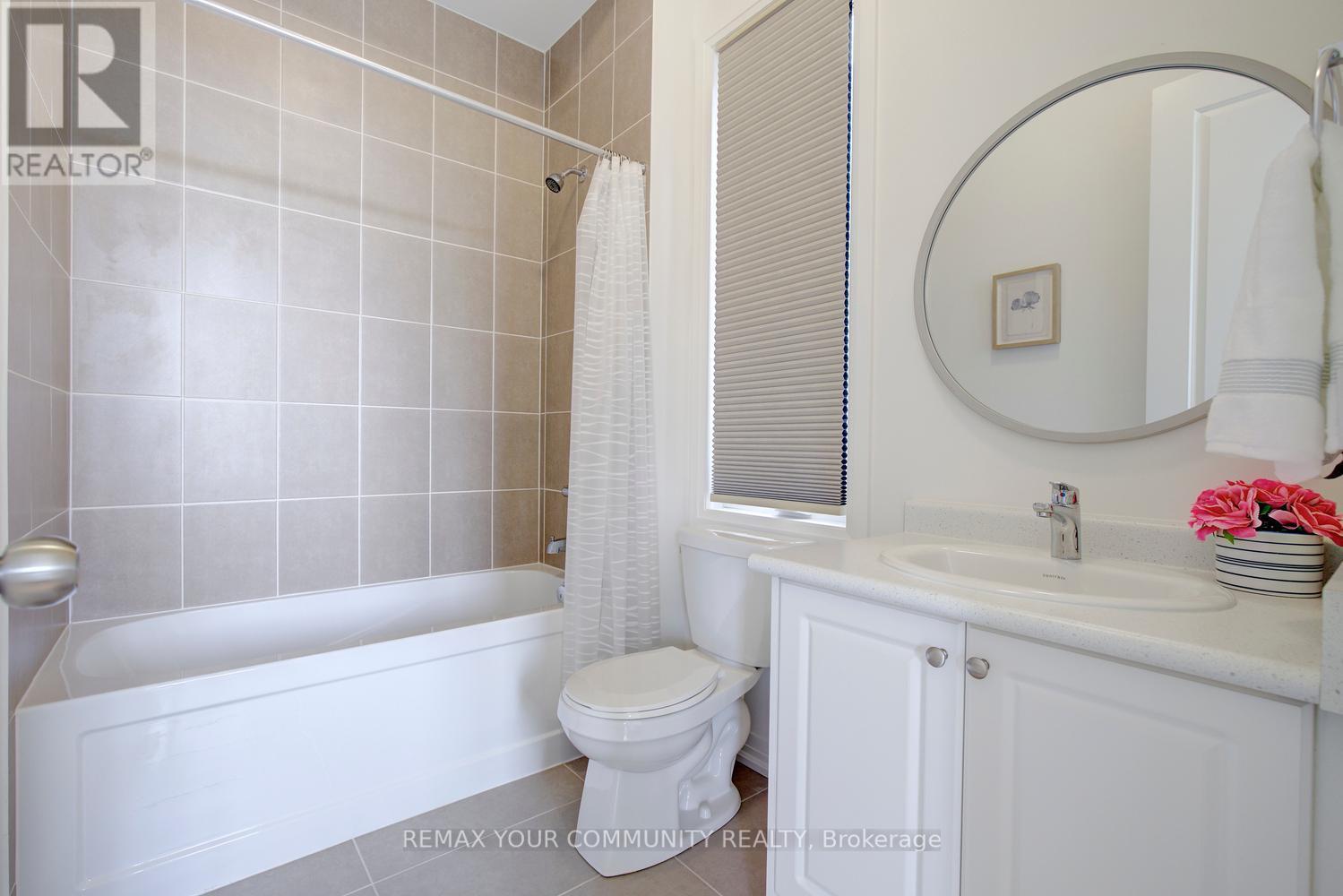 96 Bond Crescent, Richmond Hill, Ontario  L4E 3K7 - Photo 43 - N13627710