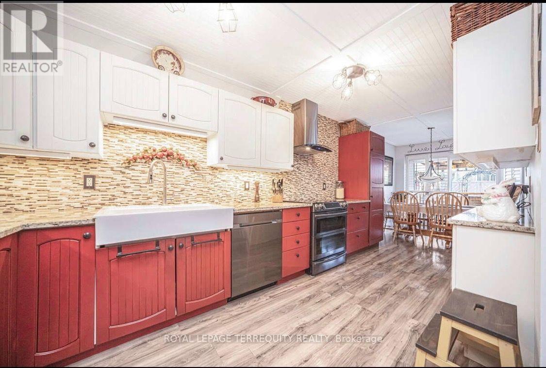 72 - 72 Carisbrooke Court, Brampton, Ontario  L6S 3K1 - Photo 11 - W13627714