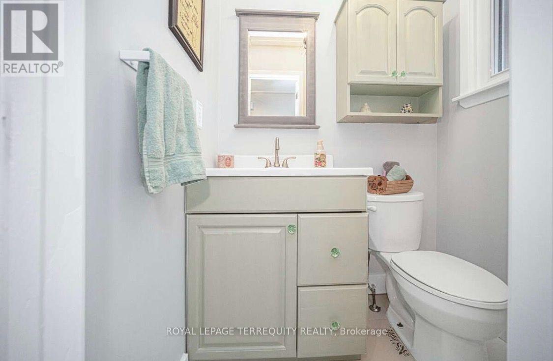 72 - 72 Carisbrooke Court, Brampton, Ontario  L6S 3K1 - Photo 6 - W13627714