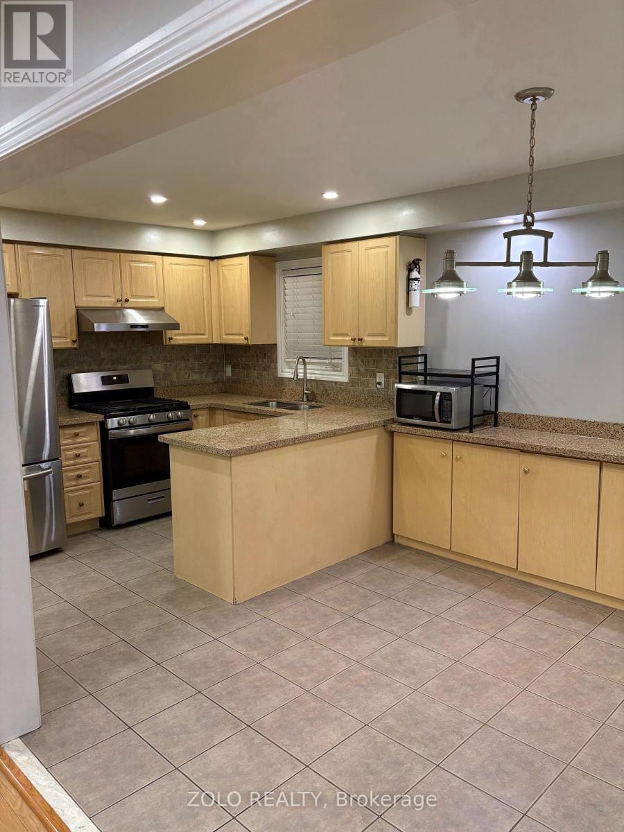 48 Echoridge Drive E, Brampton, Ontario  L7A 3K8 - Photo 6 - W13627736