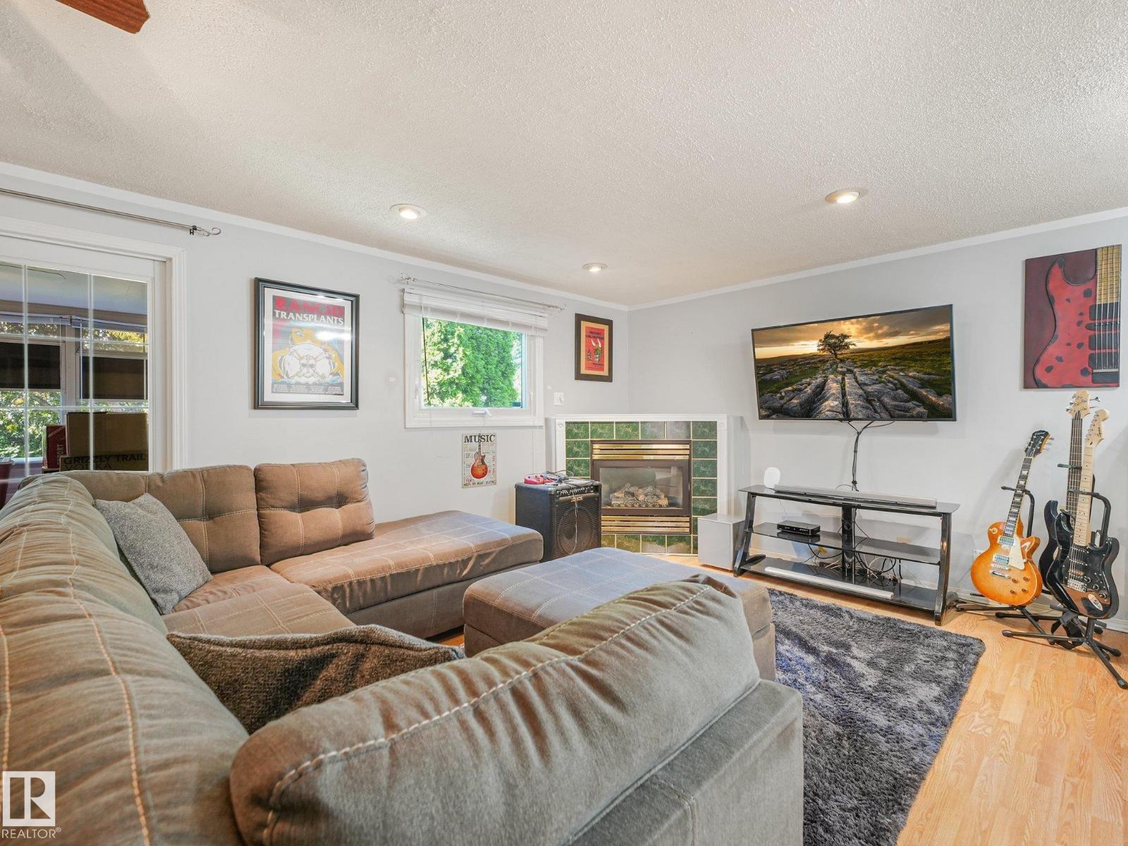 3527 41 Av NW, Edmonton, Alberta  T6L 5S5 - Photo 10 - E4501706