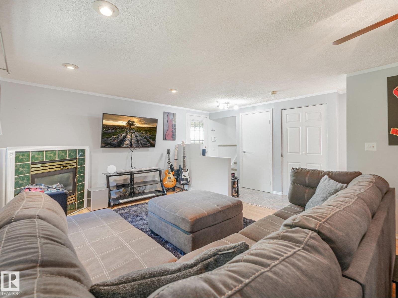 3527 41 Av NW, Edmonton, Alberta  T6L 5S5 - Photo 11 - E4501706