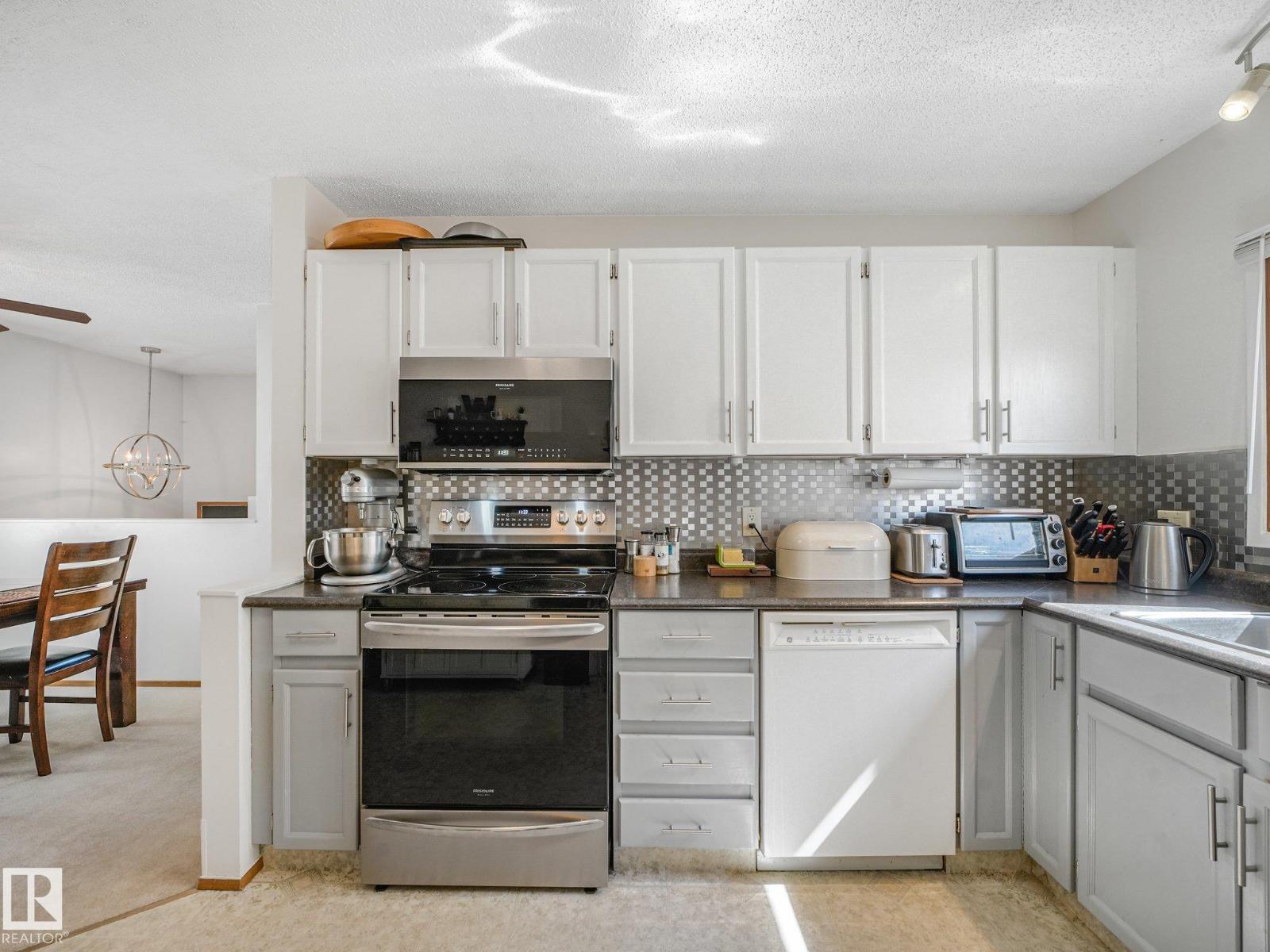 3527 41 Av NW, Edmonton, Alberta  T6L 5S5 - Photo 15 - E4501706