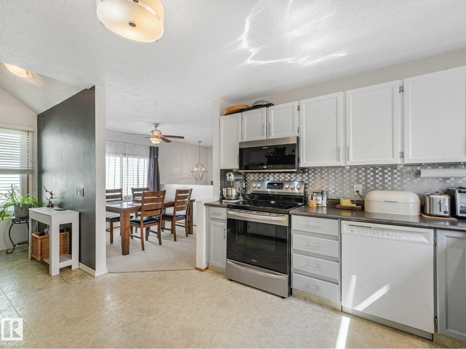 3527 41 Av NW, Edmonton, Alberta  T6L 5S5 - Photo 17 - E4501706